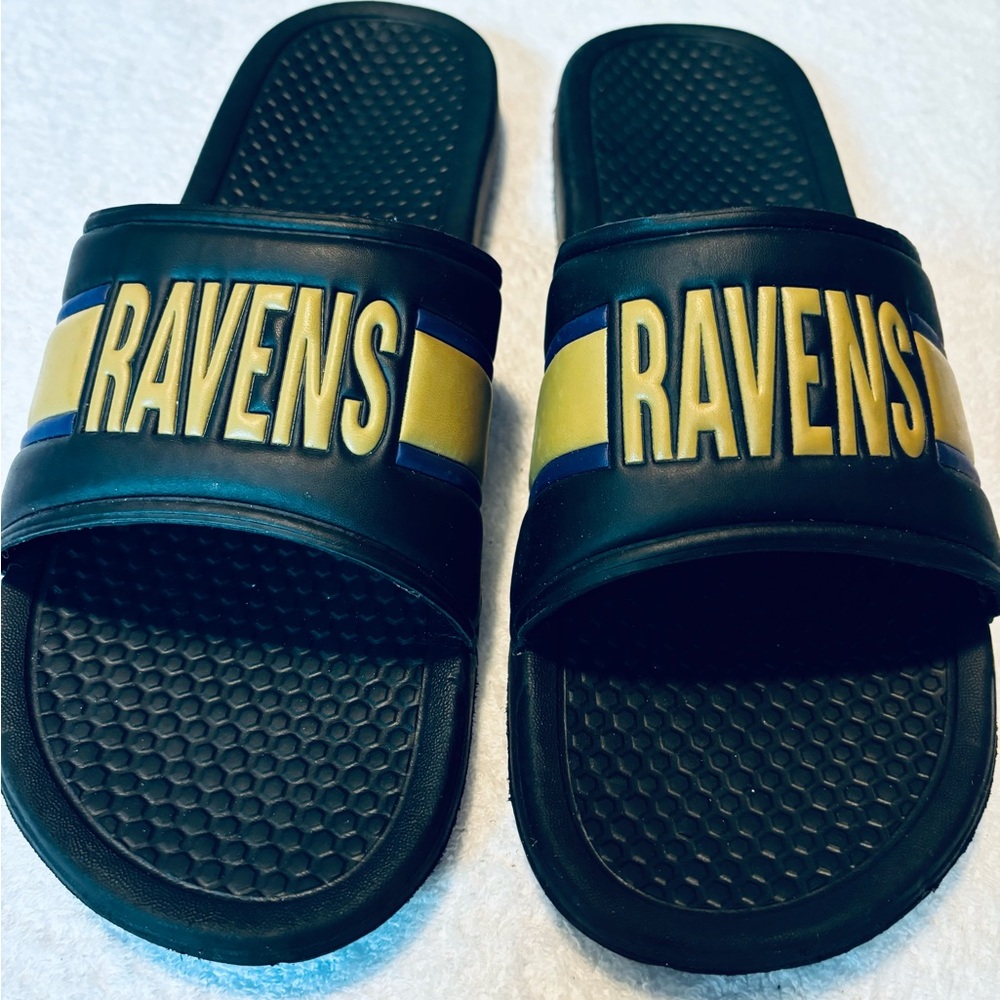 BRAND NEW Super High Quality RAVENS Sandals By NFL - Box 71